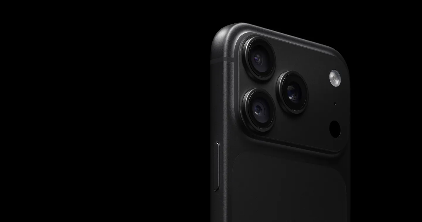 iPhone 18 Pro v barvě Černá, detail fotoaparátů